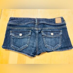 American Eagle Stretch Shorts Women’s Size 4 Mid Rise  RN 54485